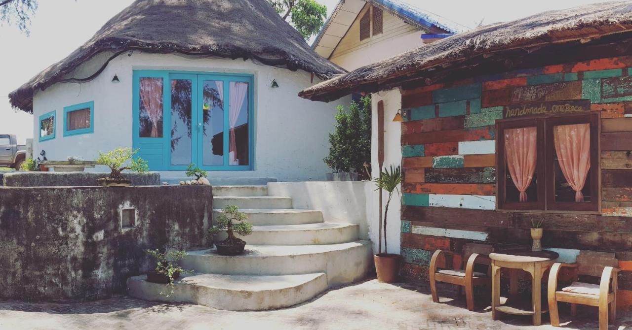 Maliblues Bed & Art Gallery Chumphon Esterno foto