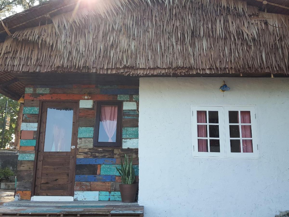 Maliblues Bed & Art Gallery Chumphon Esterno foto